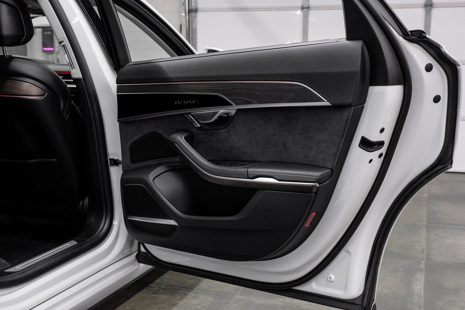 Used 2022 Audi A8 L 3.0T w/ Luxury Package image 58