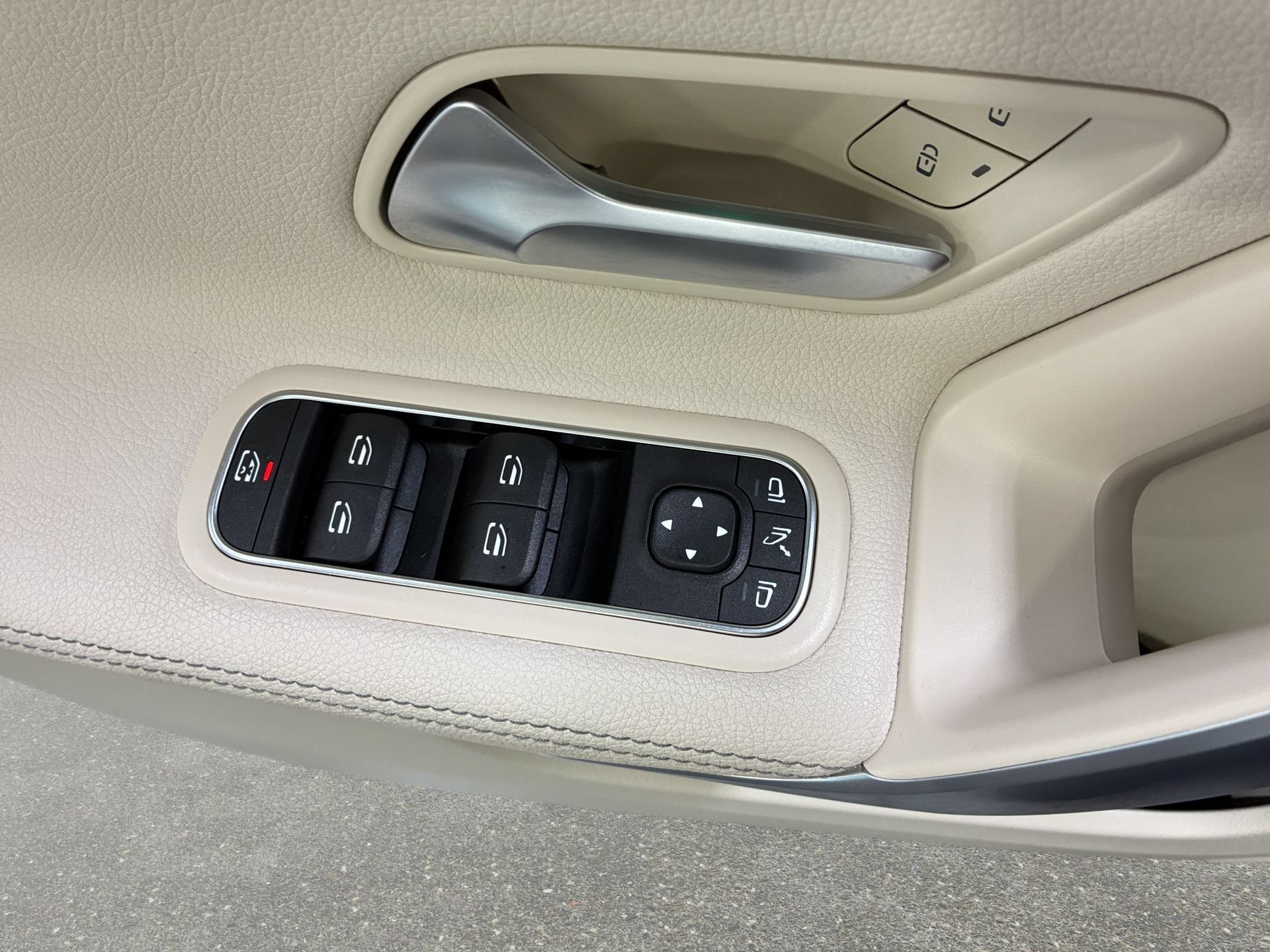 Used 2022 Mercedes-Benz A 220 image 27