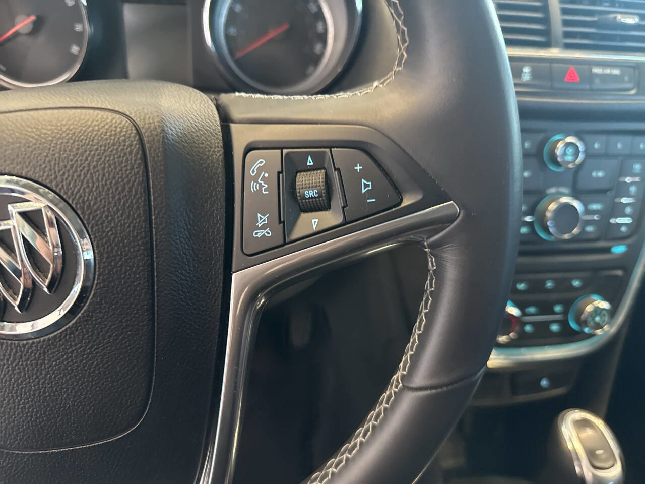 Used 2014 Buick Encore FWD image 26