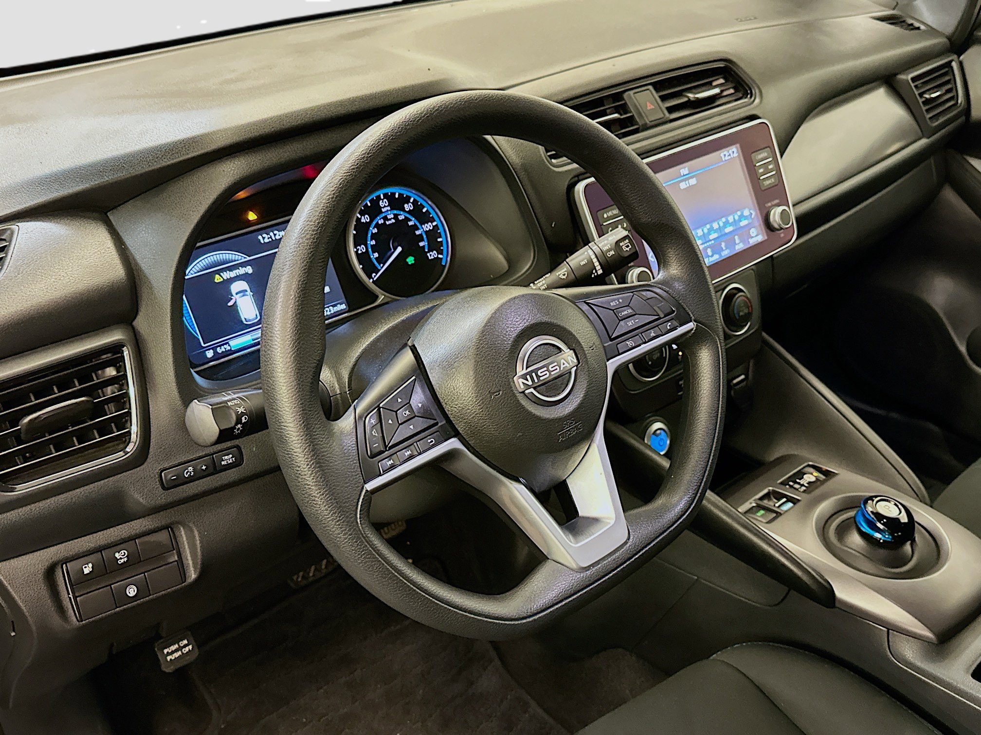 Used 2025 Nissan Leaf S image 18