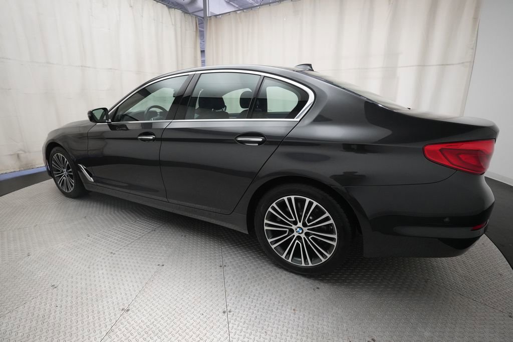 Used 2017 BMW 530i xDrive AWD/4WD image 36