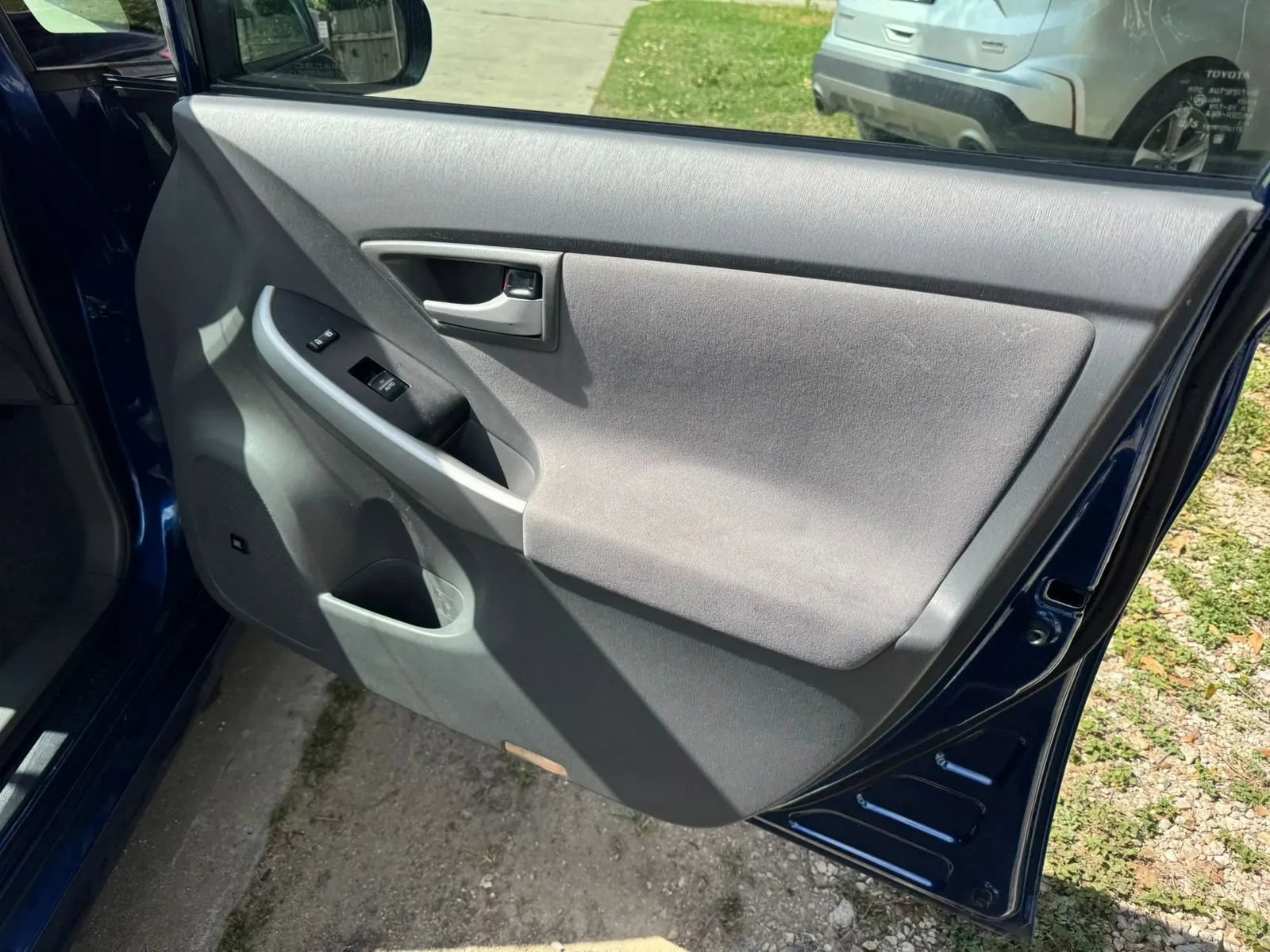 Used 2010 Toyota Prius Four FWD image 23