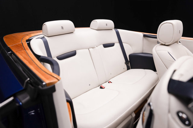 Used 2010 Rolls-Royce Phantom Drophead Coupe image 70