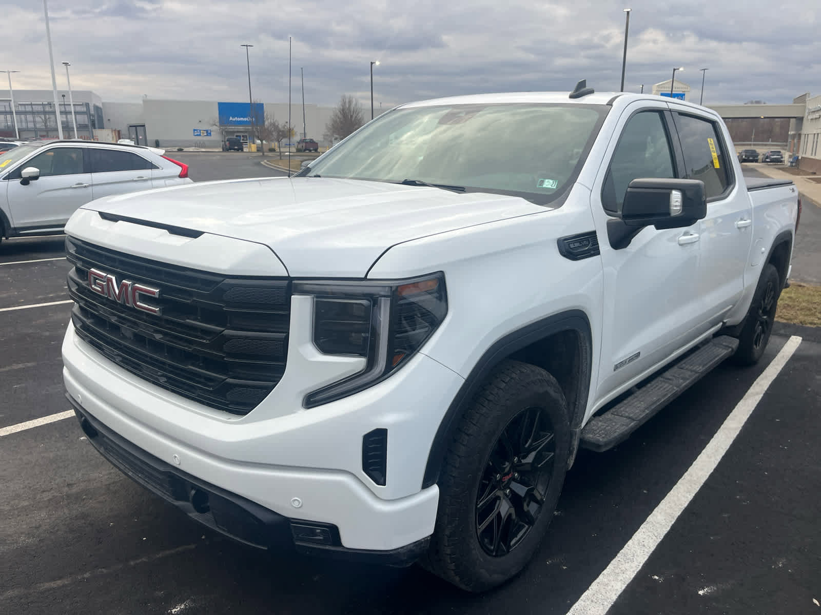 Used 2024 GMC Sierra 1500 Elevation w/ Elevation Premium Package image 2