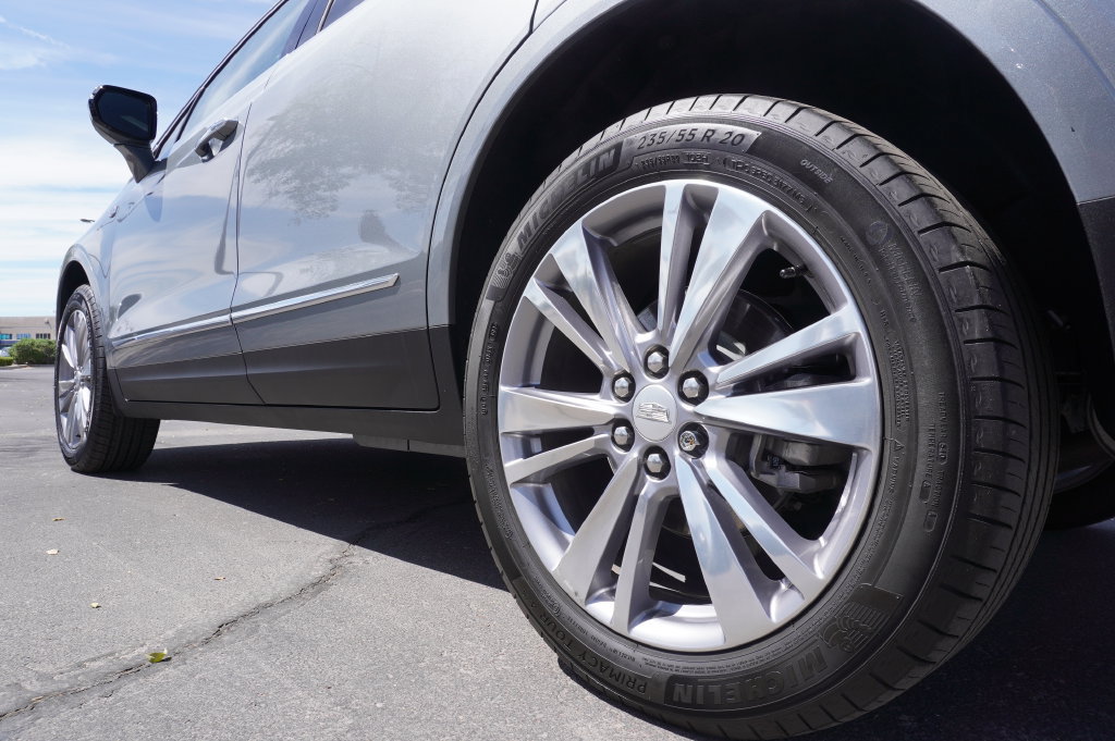 Certified 2024 Cadillac XT5 Premium Luxury FWD image 9