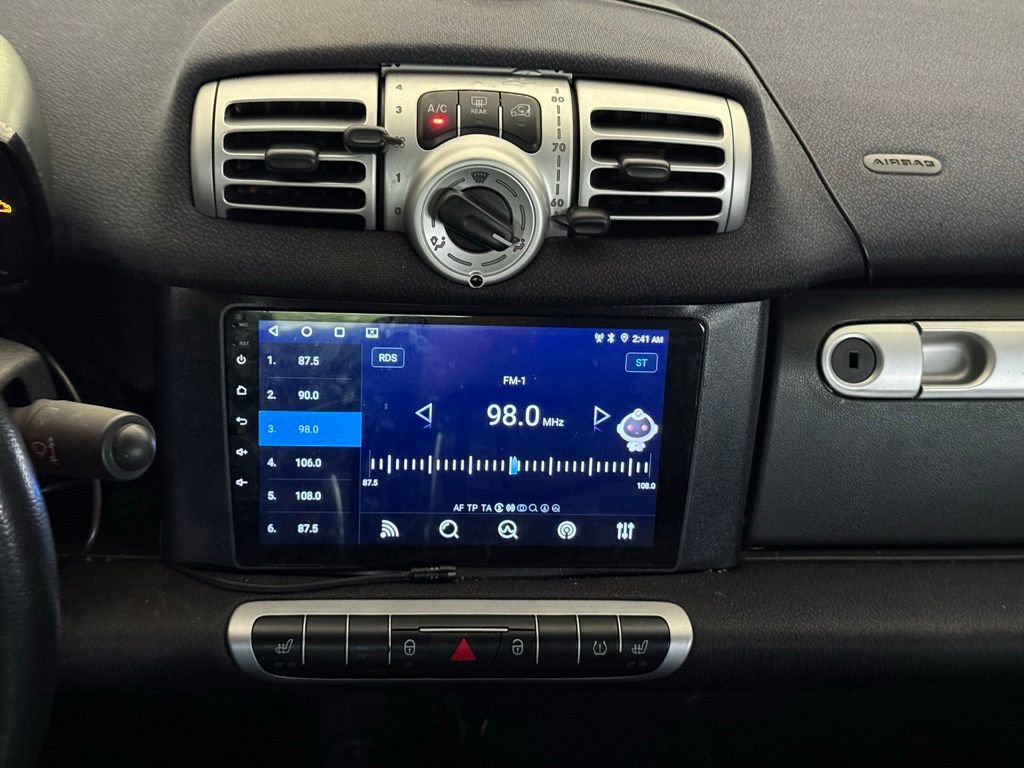 Used 2012 smart fortwo pure RWD image 11