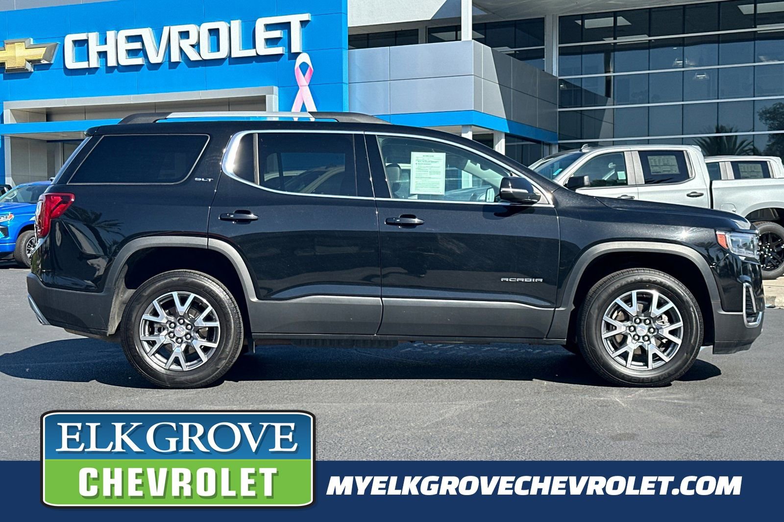 Certified 2023 GMC Acadia SLT image 2
