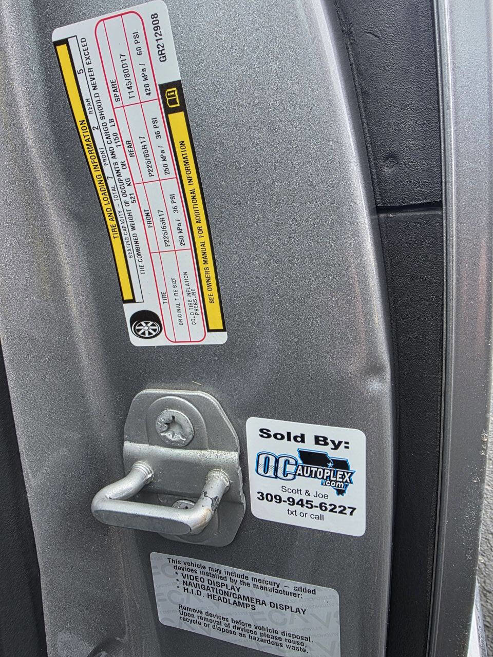 Used 2016 Chrysler Town & Country Touring image 30