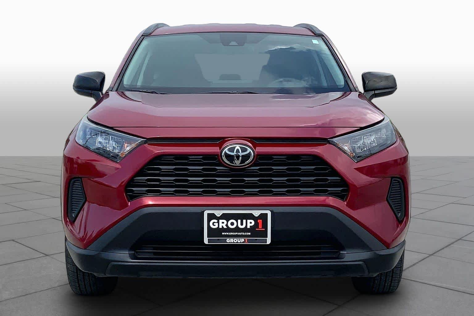Used 2021 Toyota RAV4 LE FWD image 4