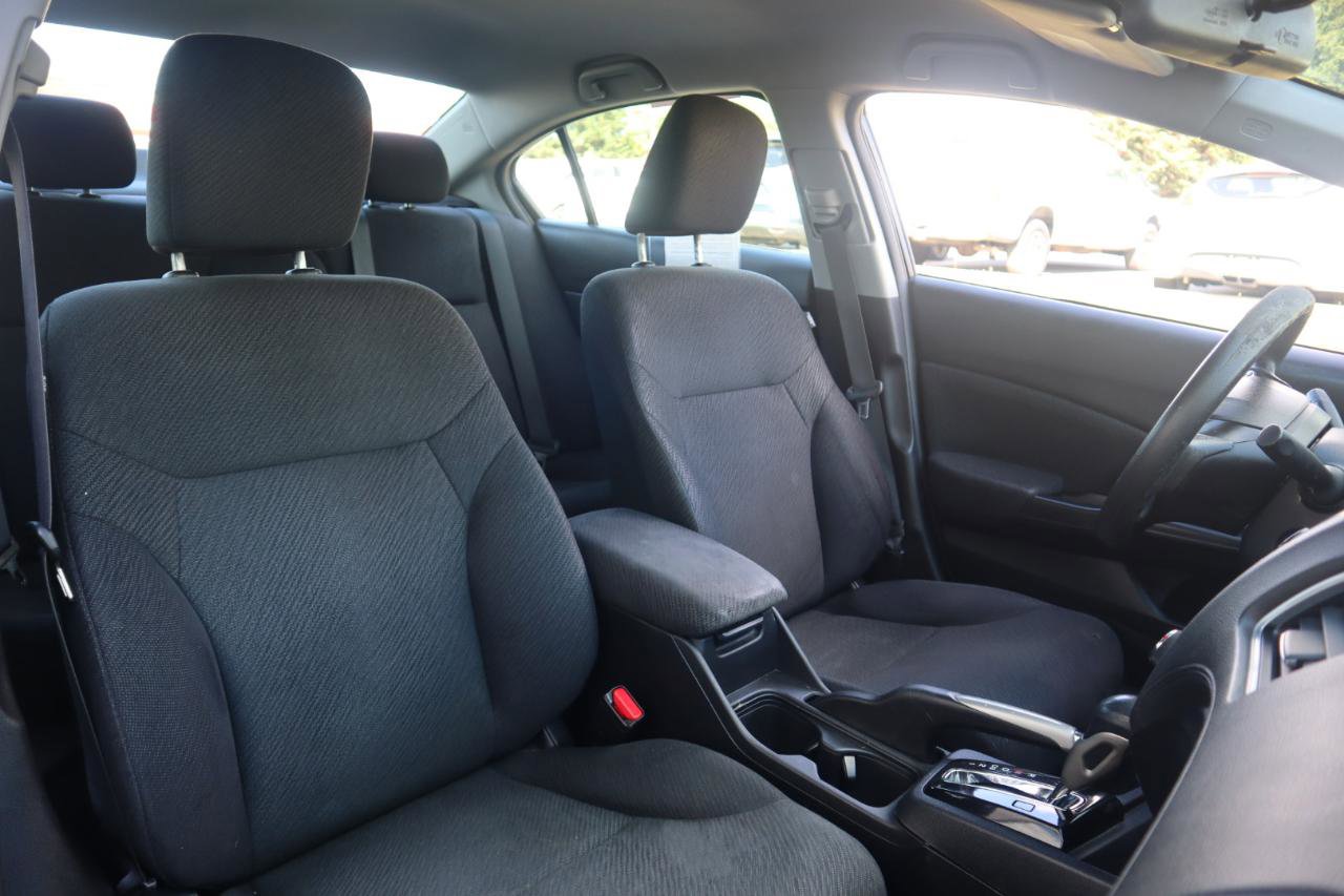 Used 2013 Honda Civic LX image 32