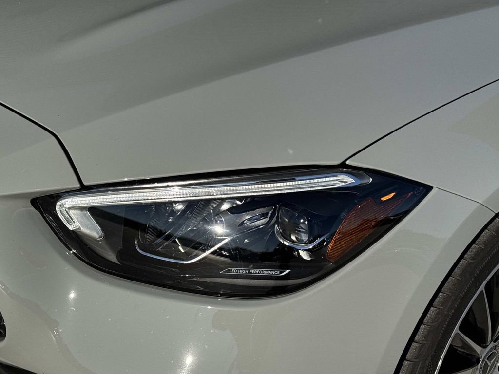 Used 2025 Mercedes-Benz C 300 Sedan image 7