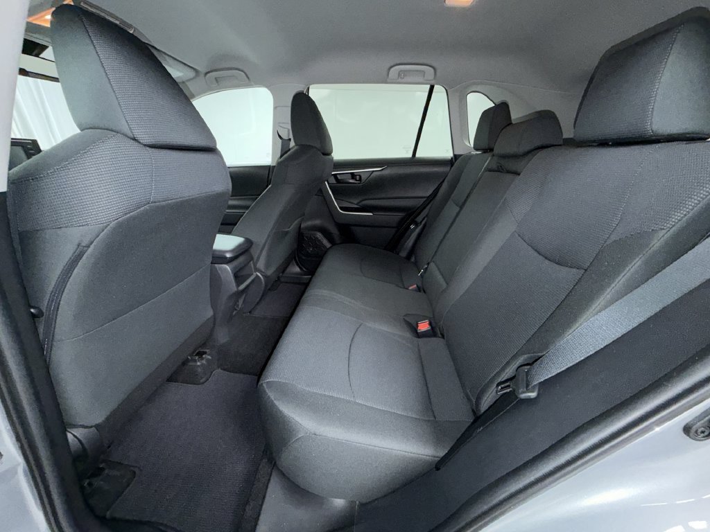 Certified 2021 Toyota RAV4 LE w/ Carpet Mat Package (TMS) AWD/4WD image 14