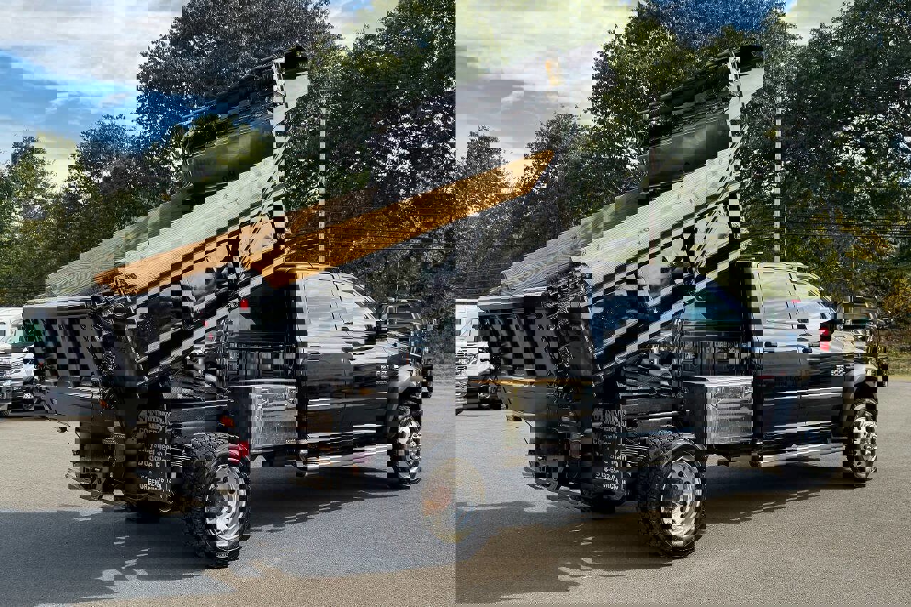 Used 2016 RAM 5500 Tradesman w/ Max Tow Package image 3