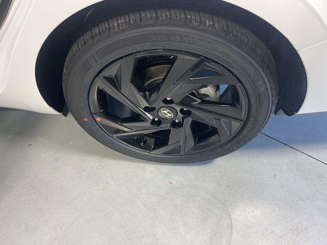 New 2026 Hyundai Elantra Sport image 29