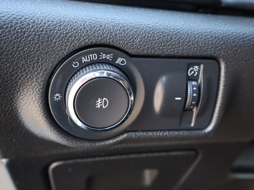 Used 2019 Buick Cascada Premium FWD image 14