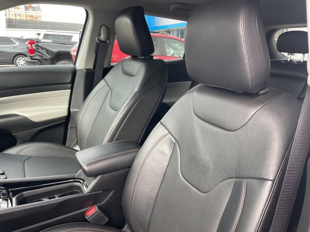 Used 2022 Jeep Compass Limited image 17