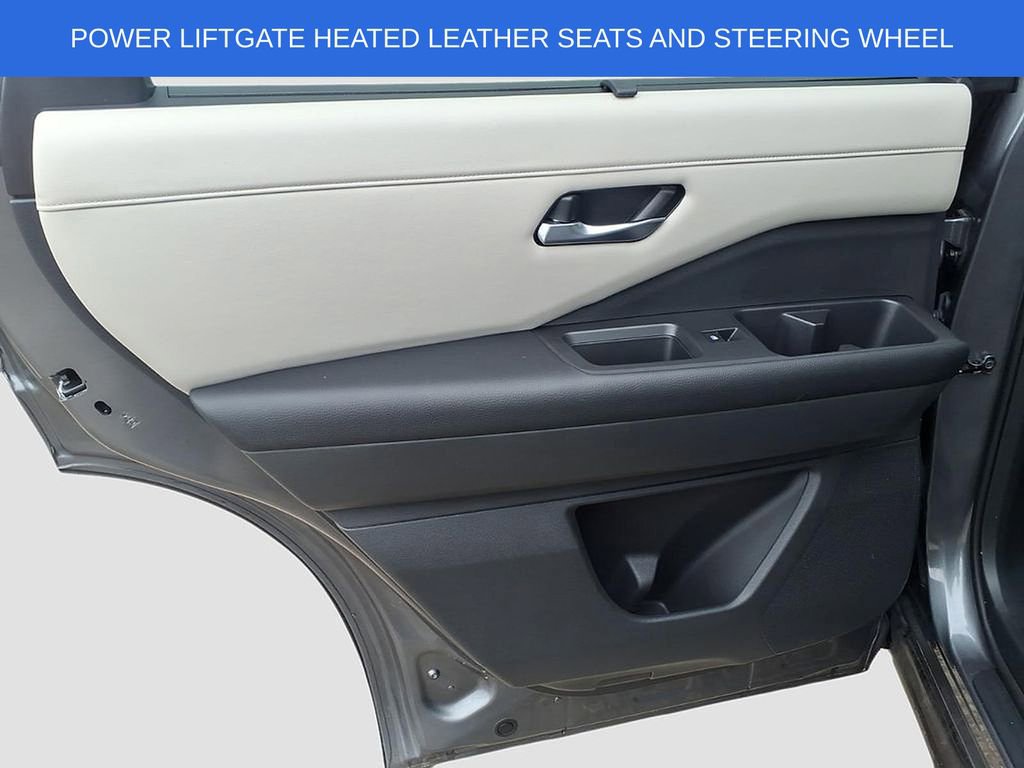 Used 2023 Nissan Pathfinder SL image 18