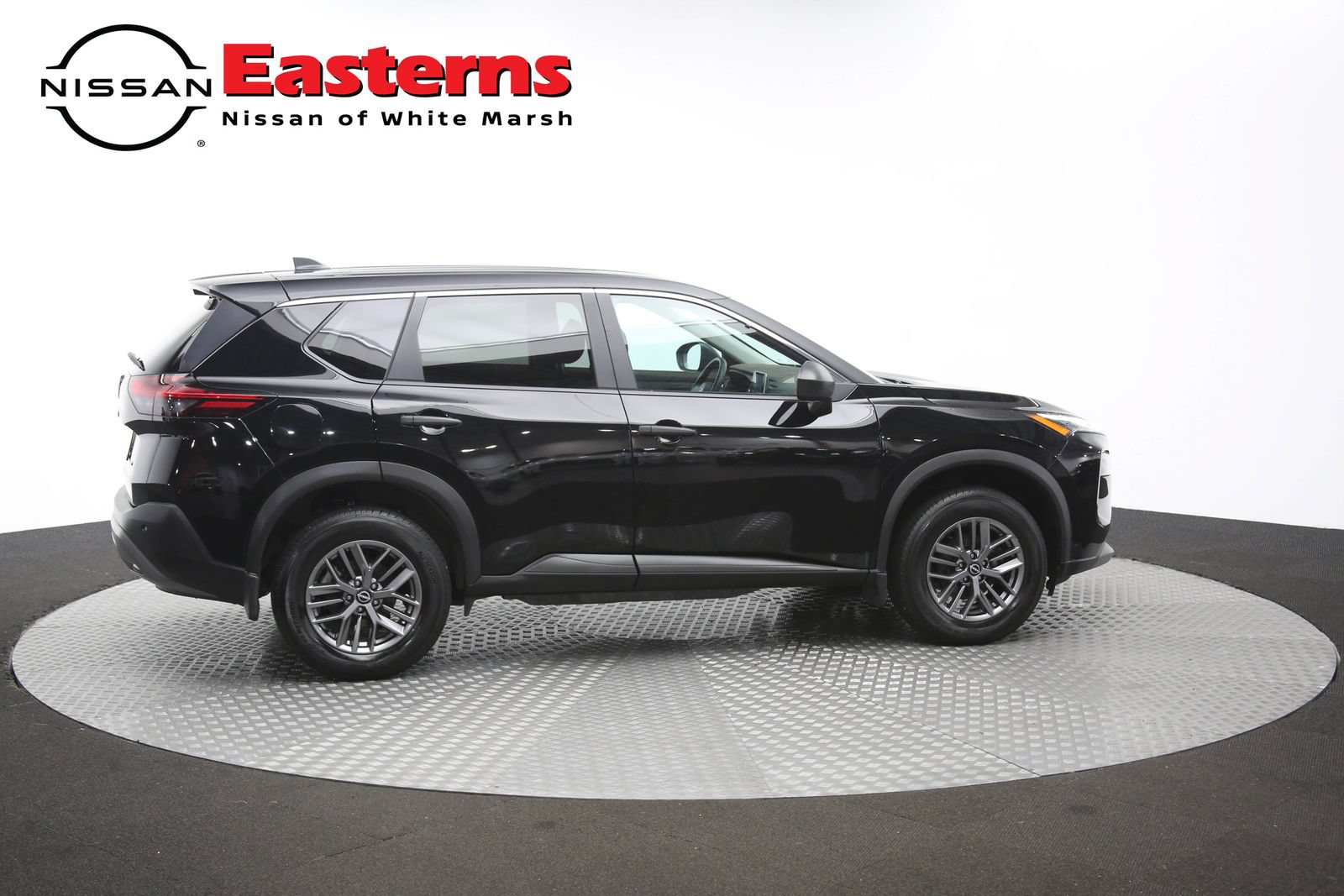Used 2023 Nissan Rogue S AWD/4WD image 41