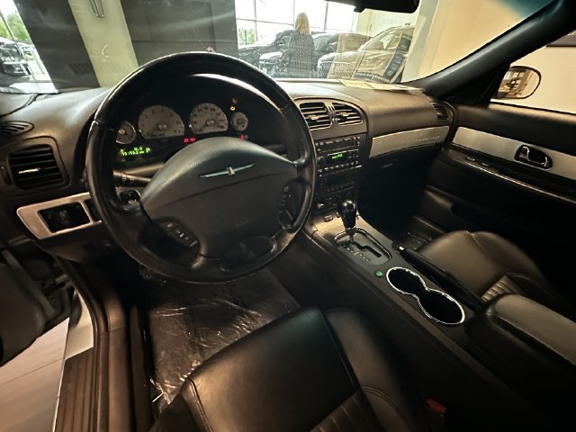 Used 2004 Ford Thunderbird RWD image 15