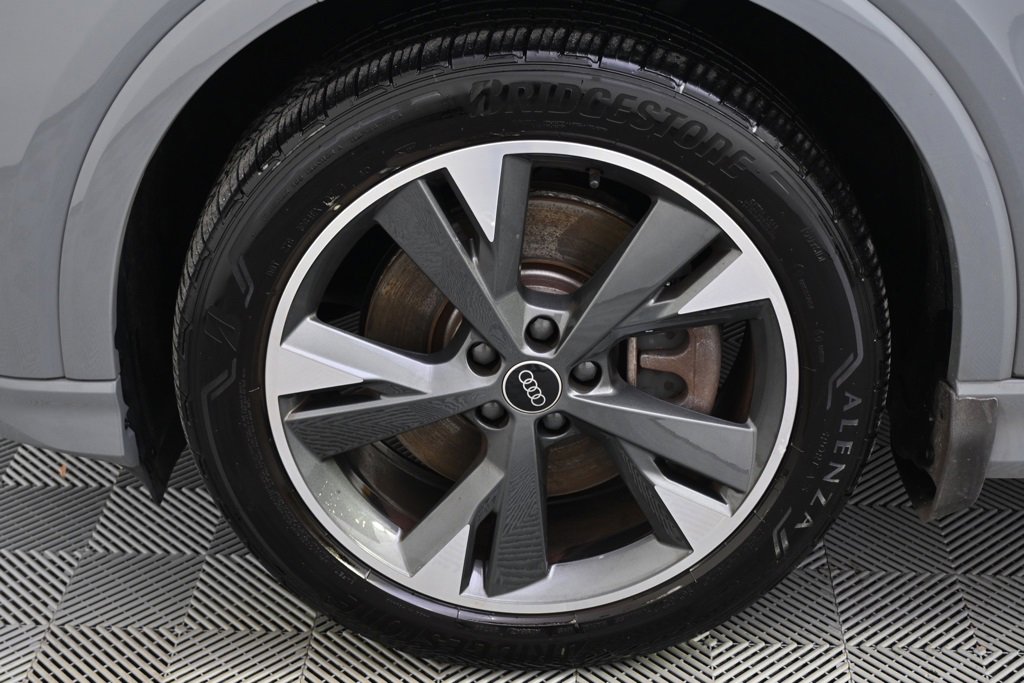 Used 2022 Audi Q4 e-tron Premium w/ Convenience Package image 20