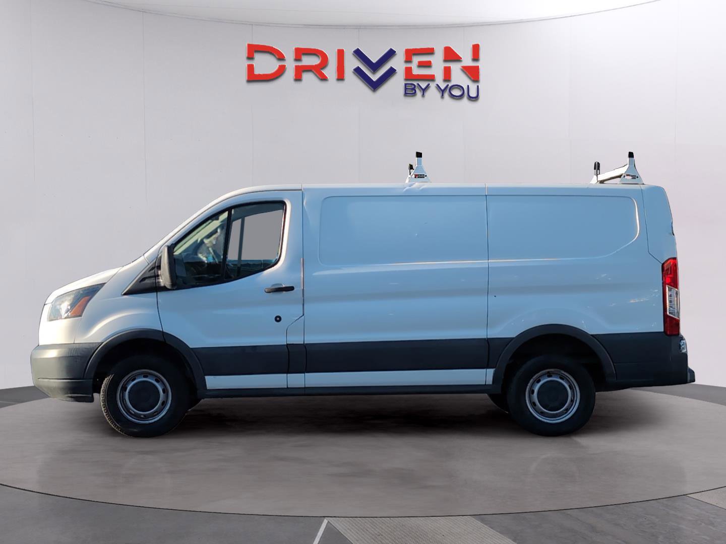 Used 2017 Ford Transit 250 130 Low Roof image 2