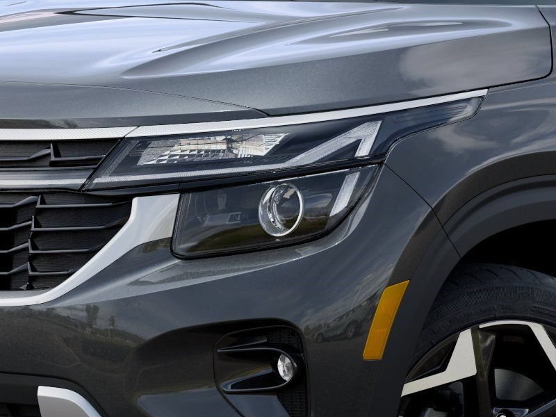 New 2026 Kia Seltos S FWD image 10
