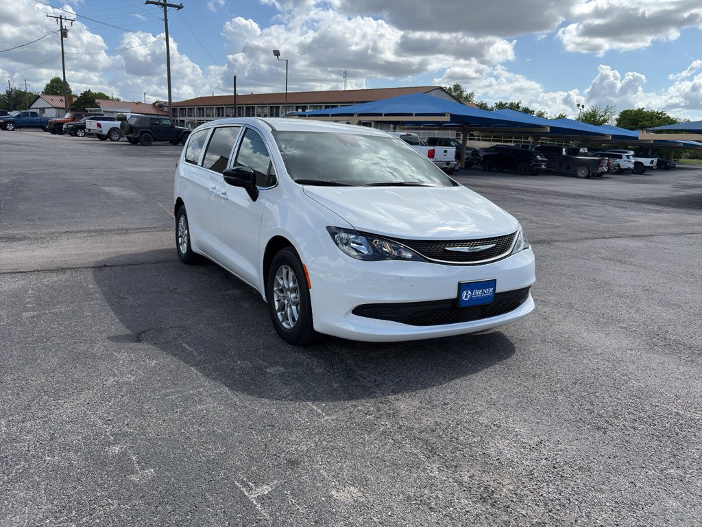 New 2026 Chrysler Voyager LX FWD image 3
