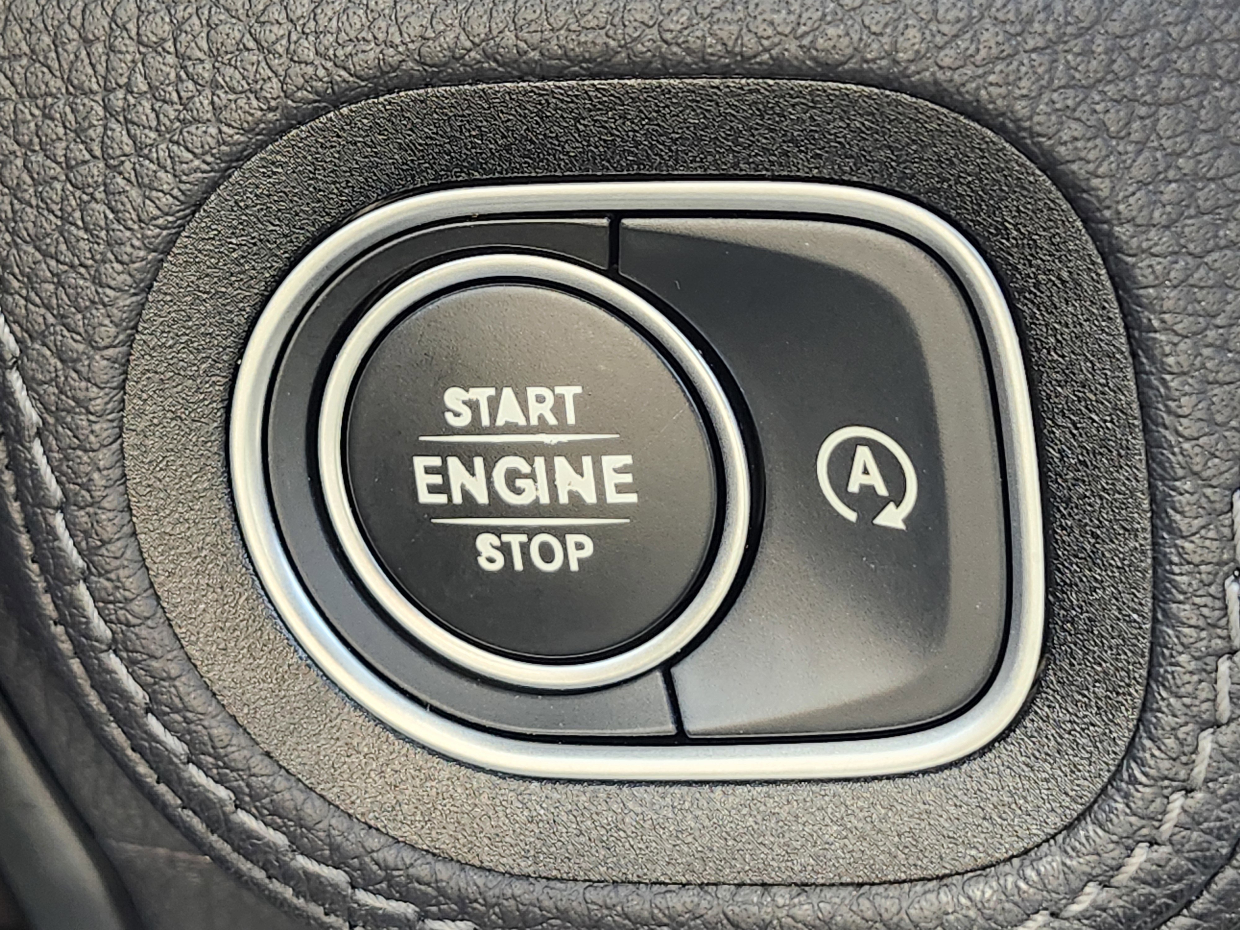 Used 2020 Mercedes-Benz GLS 580 4MATIC image 33