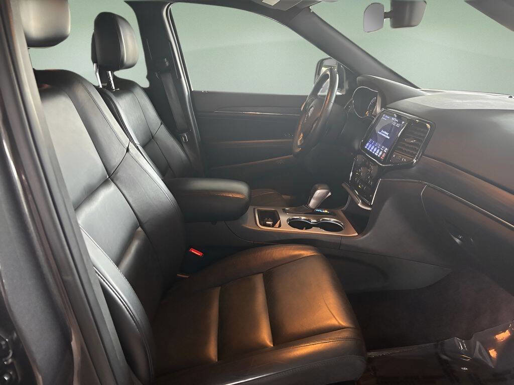 Used 2019 Jeep Grand Cherokee Limited image 19