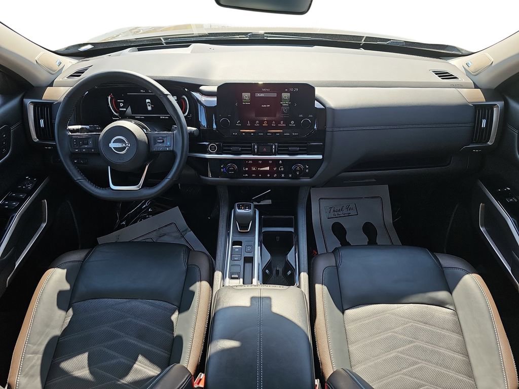 Used 2024 Nissan Pathfinder Platinum w/ Cargo Package image 12