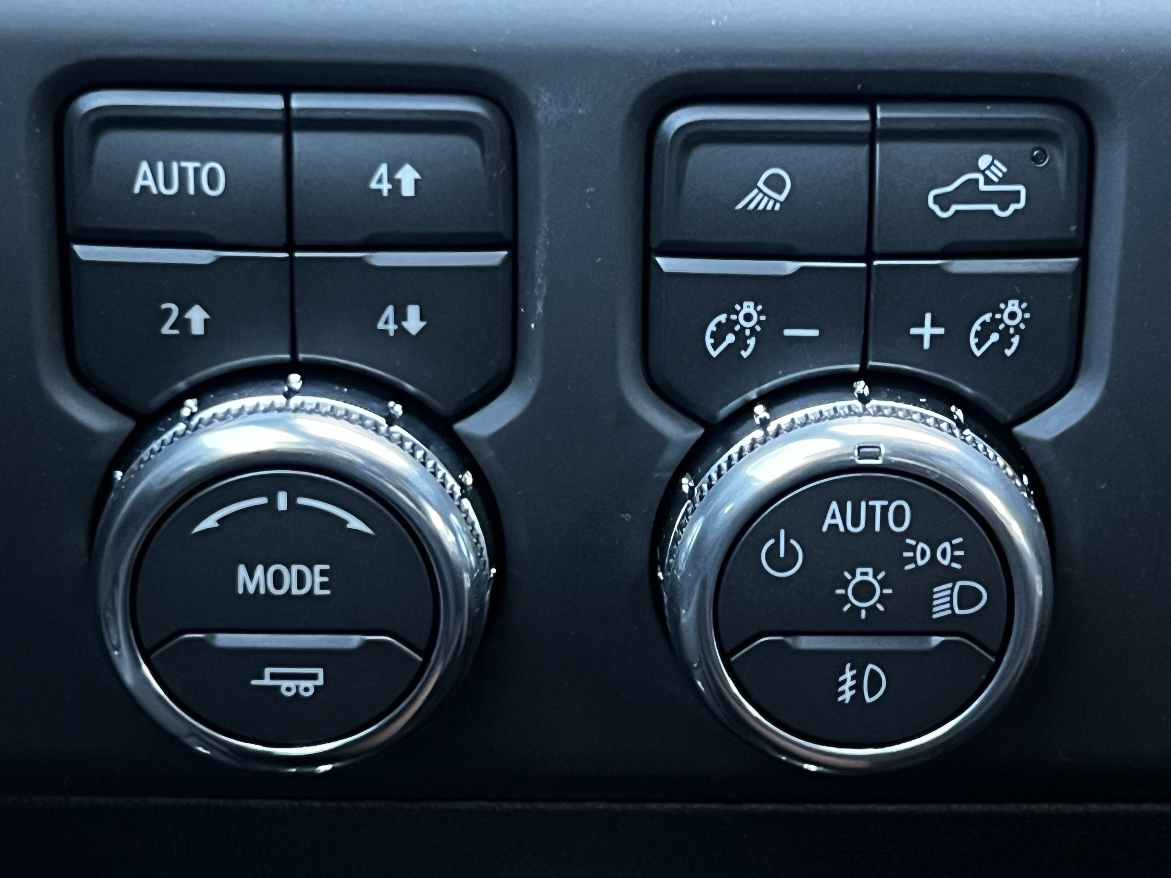 New 2026 GMC Sierra 2500 AT4 w/ AT4 Premium Plus Package image 19