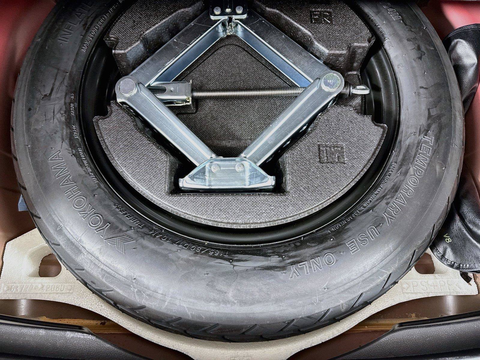 Used 2019 Toyota RAV4 XLE FWD image 38