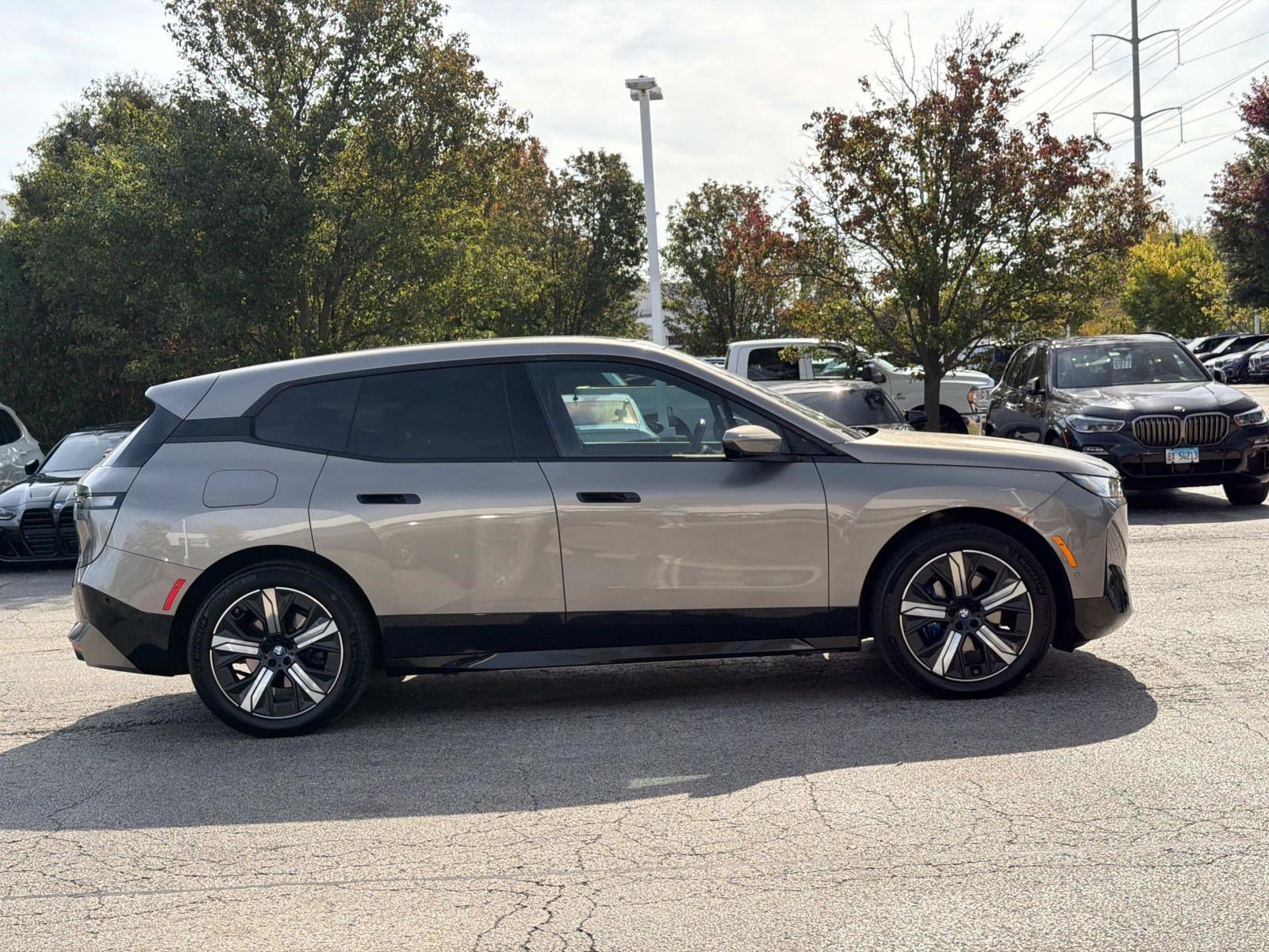 Certified 2024 BMW iX xDrive50 w/ Premium Package AWD/4WD image 8