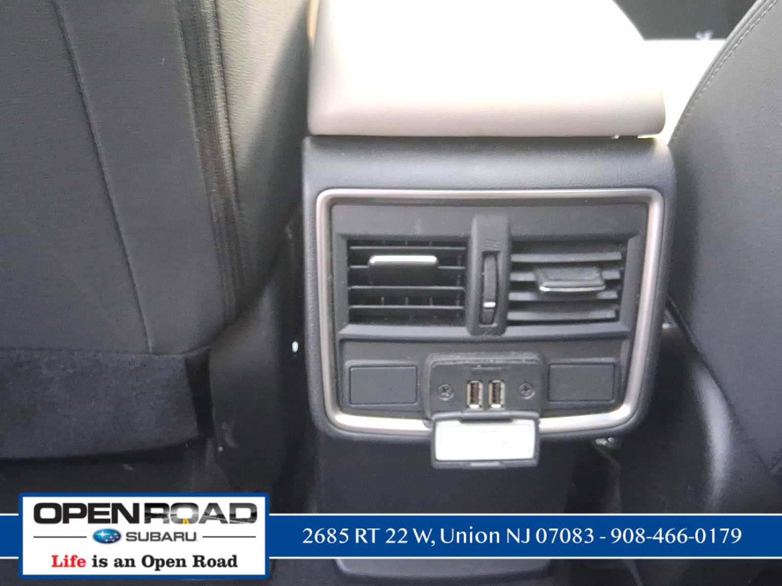 Used 2023 Subaru Forester Premium image 11