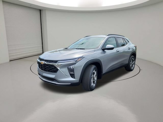 New 2026 Chevrolet Trax LT w/ Driver Confidence Package FWD image 3