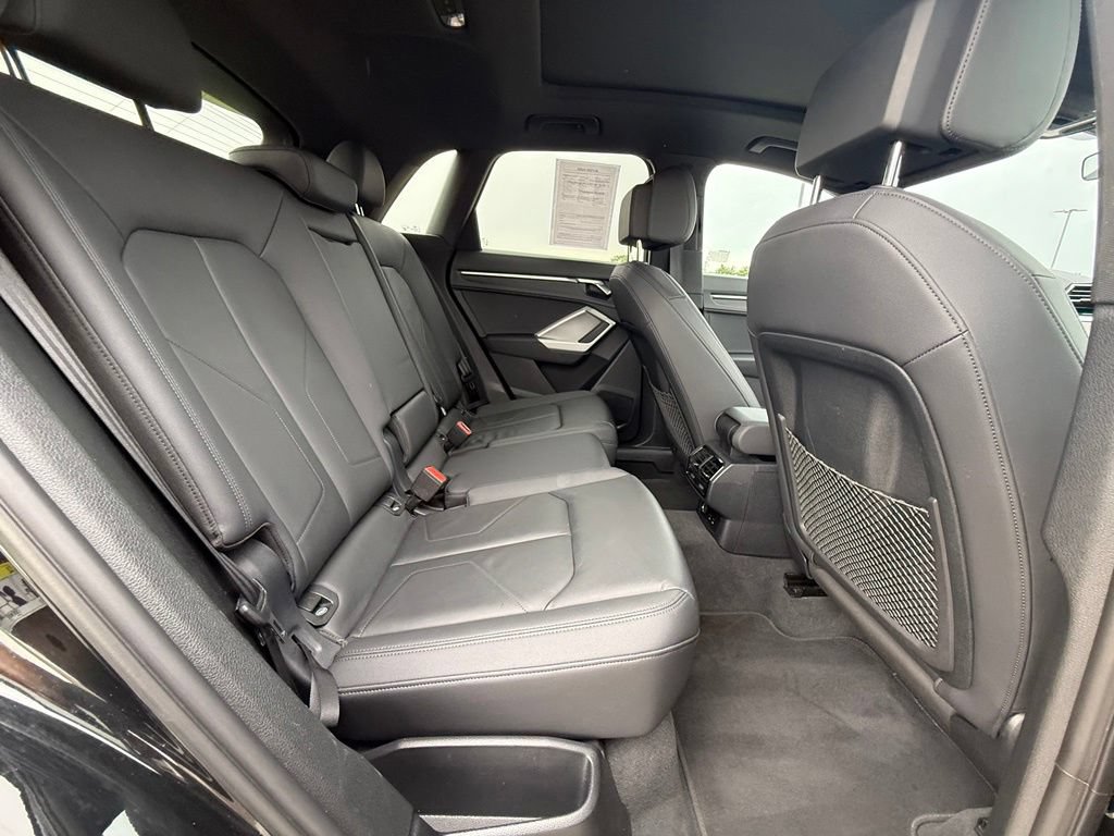 Used 2025 Audi Q3 2.0T Premium AWD/4WD image 35