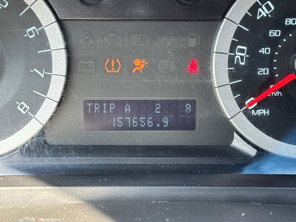 Used 2011 Ford Escape XLT image 2