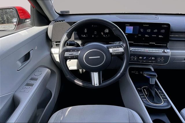 Used 2024 Hyundai Kona SEL image 8