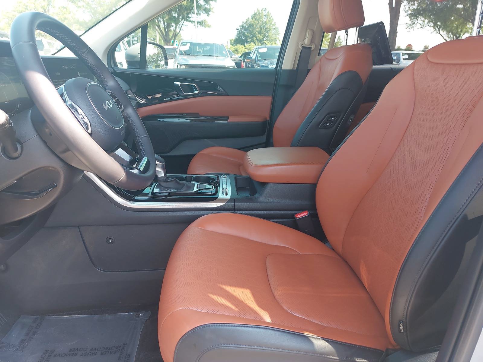 Used 2024 Kia Carnival SX FWD image 16