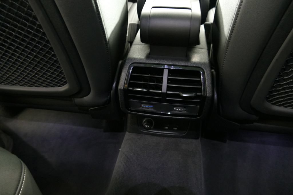 Used 2023 Audi Q3 2.0T Premium Plus w/ Premium Plus Package AWD/4WD image 28
