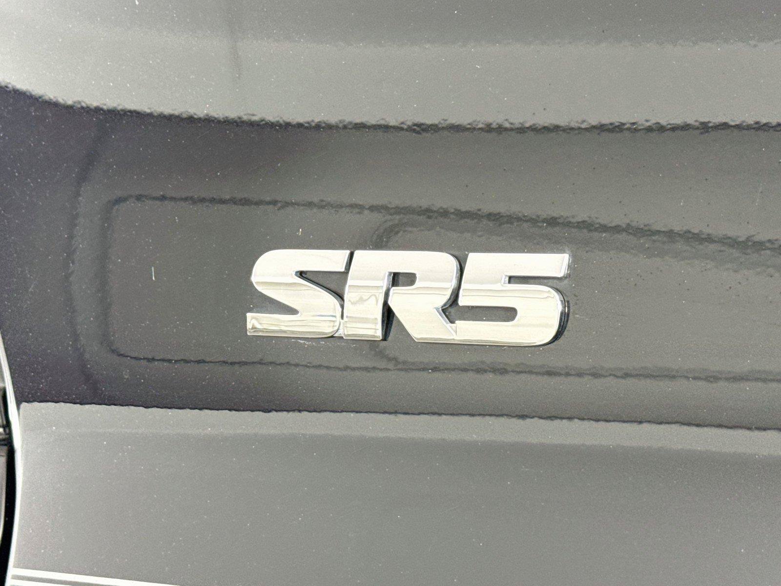 Used 2019 Toyota 4Runner SR5 RWD image 14