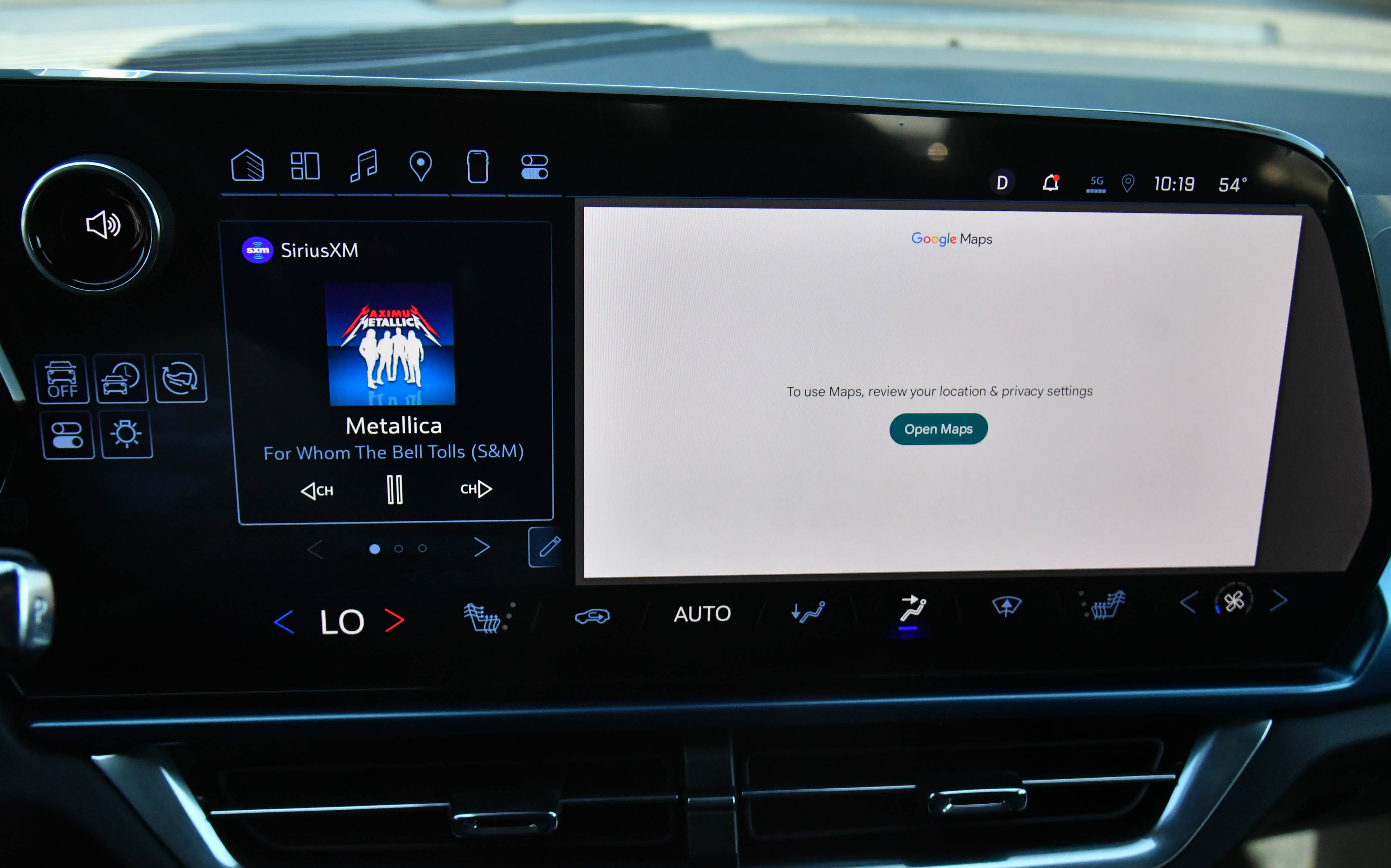 Used 2024 Chevrolet Equinox EV LT w/ LPO, Trailering Package image 29