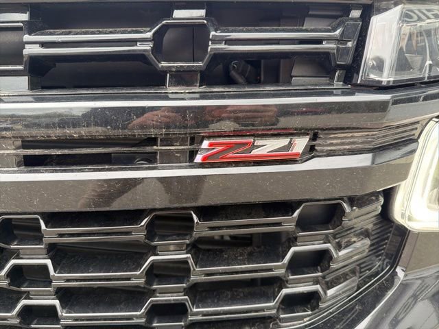 Used 2023 Chevrolet Tahoe Z71 w/ Luxury Package AWD/4WD image 10