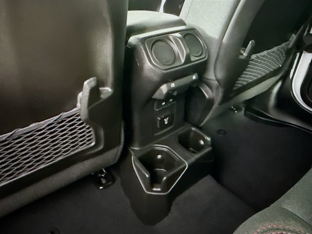 Used 2026 Jeep Wrangler Unlimited Rubicon AWD/4WD image 35