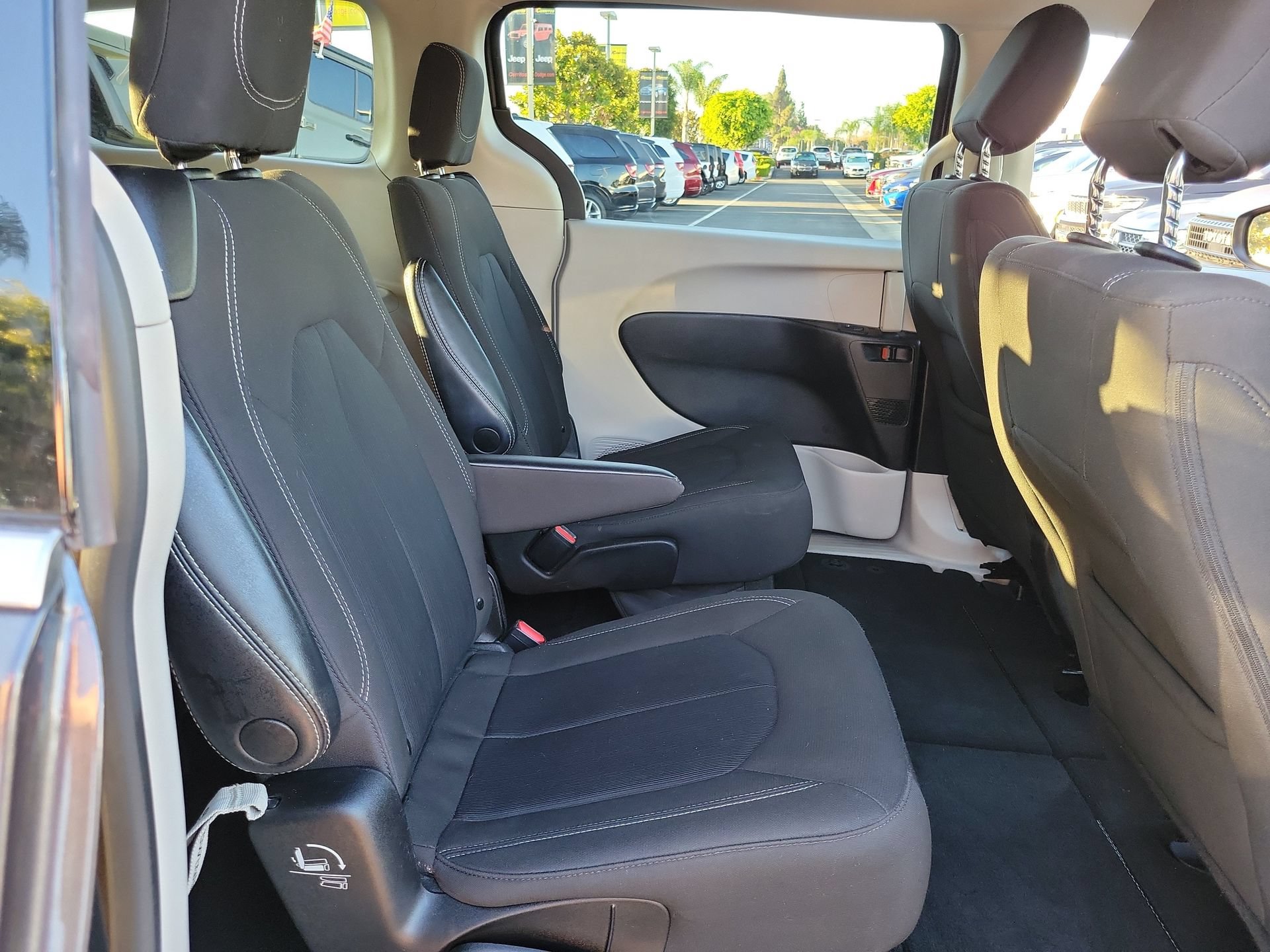 Certified 2023 Chrysler Voyager LX FWD image 24