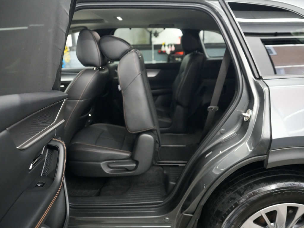 Used 2024 MAZDA CX-90 Plug-In Hybrid w/ Preferred AWD/4WD image 34