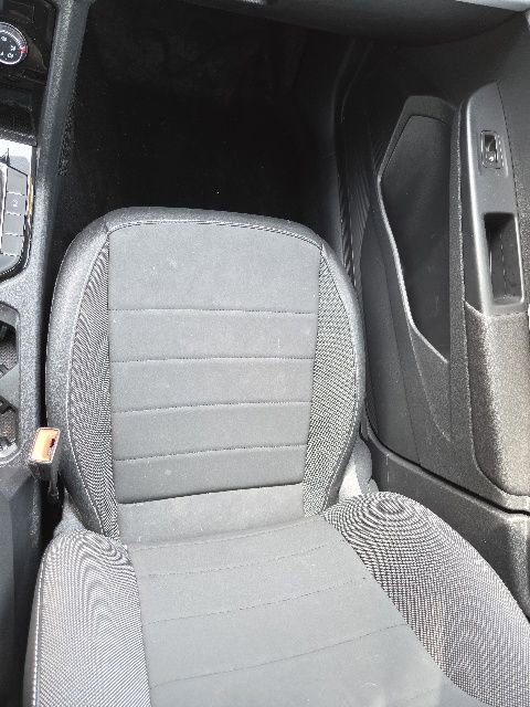 Used 2023 Volkswagen Taos SE w/ Panoramic Sunroof Package FWD image 21