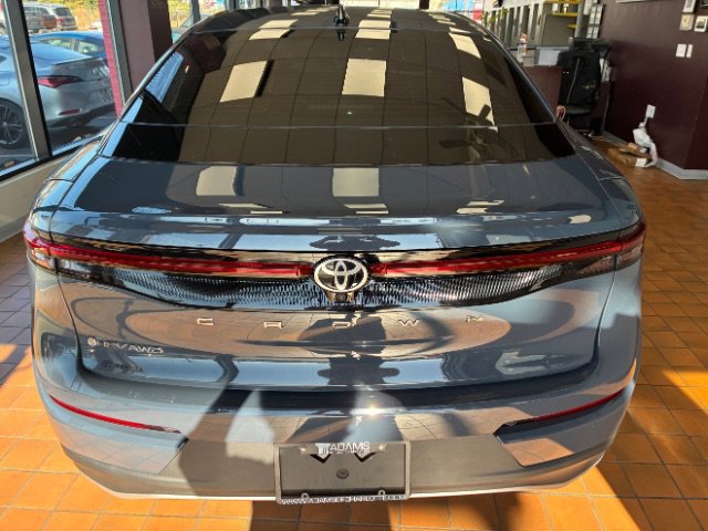 Used 2025 Toyota Crown XLE image 9