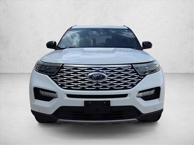 Used 2022 Ford Explorer Platinum w/ Premium Technology Package AWD/4WD image 2