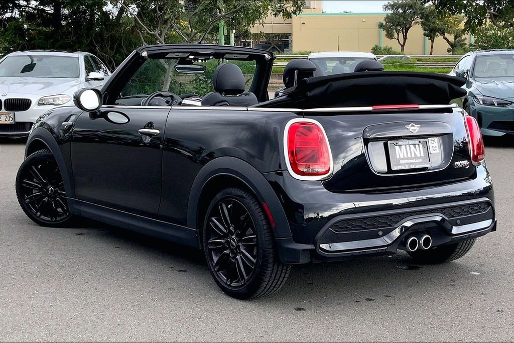 Certified 2024 MINI Cooper S image 11
